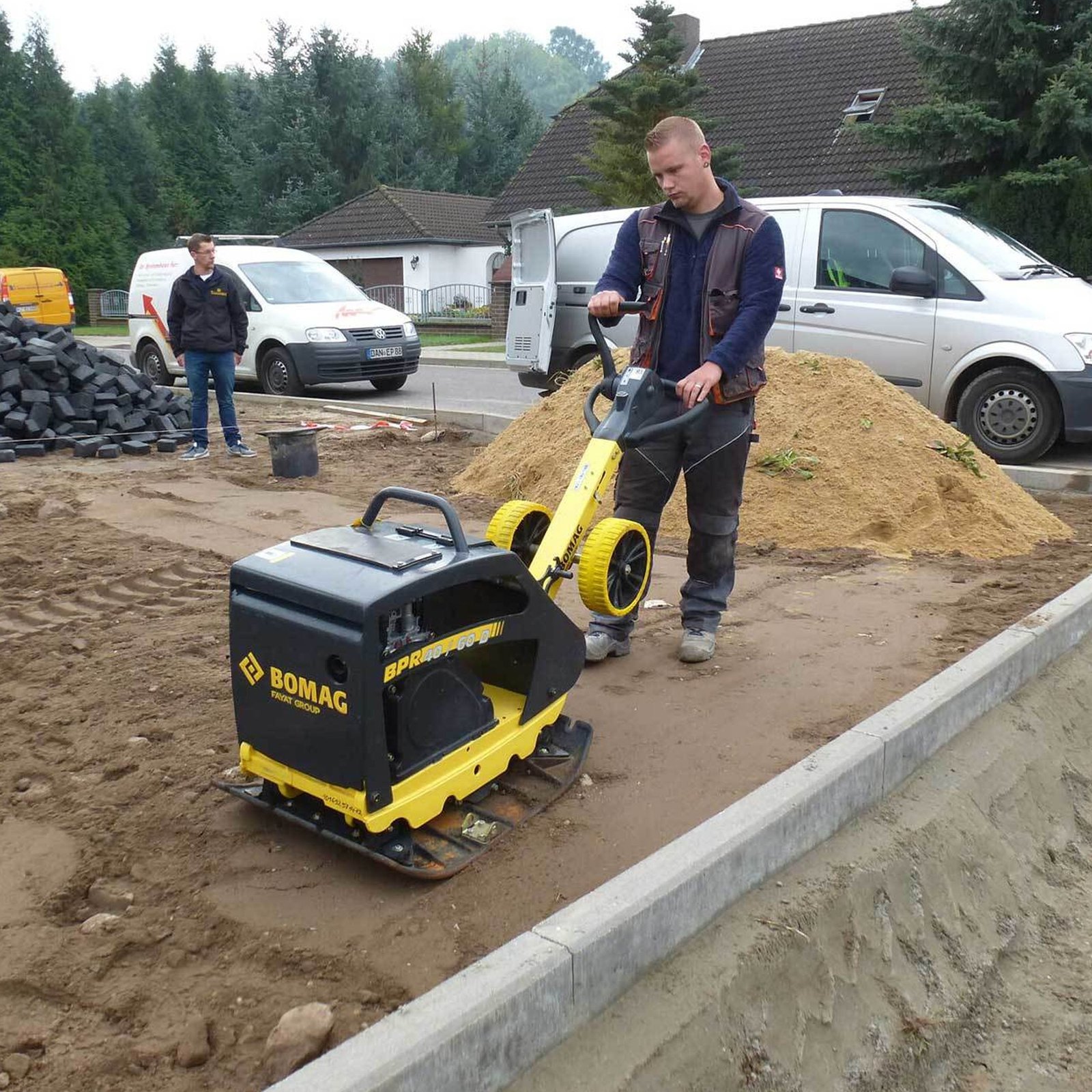 Zagęszczarka rewersyjna Bomag BPR 40/60 D/E - obrazek 2