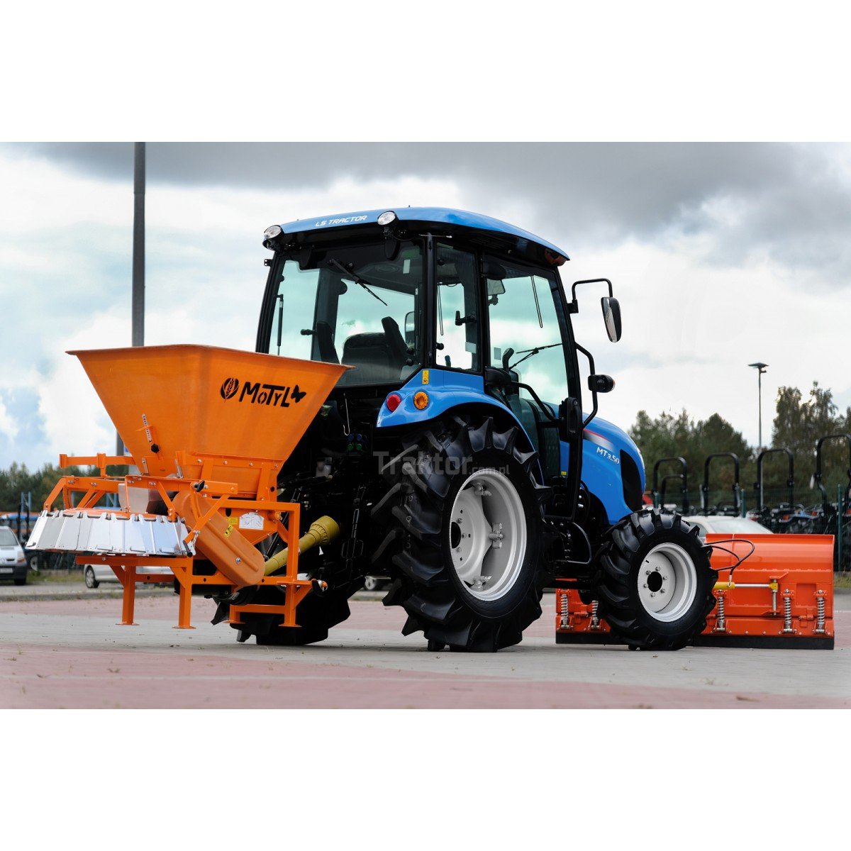 LS Tractor MT 3,50 mec 4×4 47 km / cab +pług do śniegu 180+ rozsiewacz motyl - obrazek 8